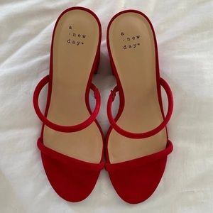 A new day Cass red strappy heels 7.5